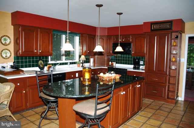 2280 Mockingbird Road Harrisburg, PA 17112 - Photo 3 of 9