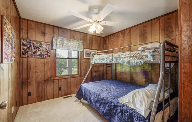 $777,000 | 157 Lakeshore Drive, Eddyville, KY 42038