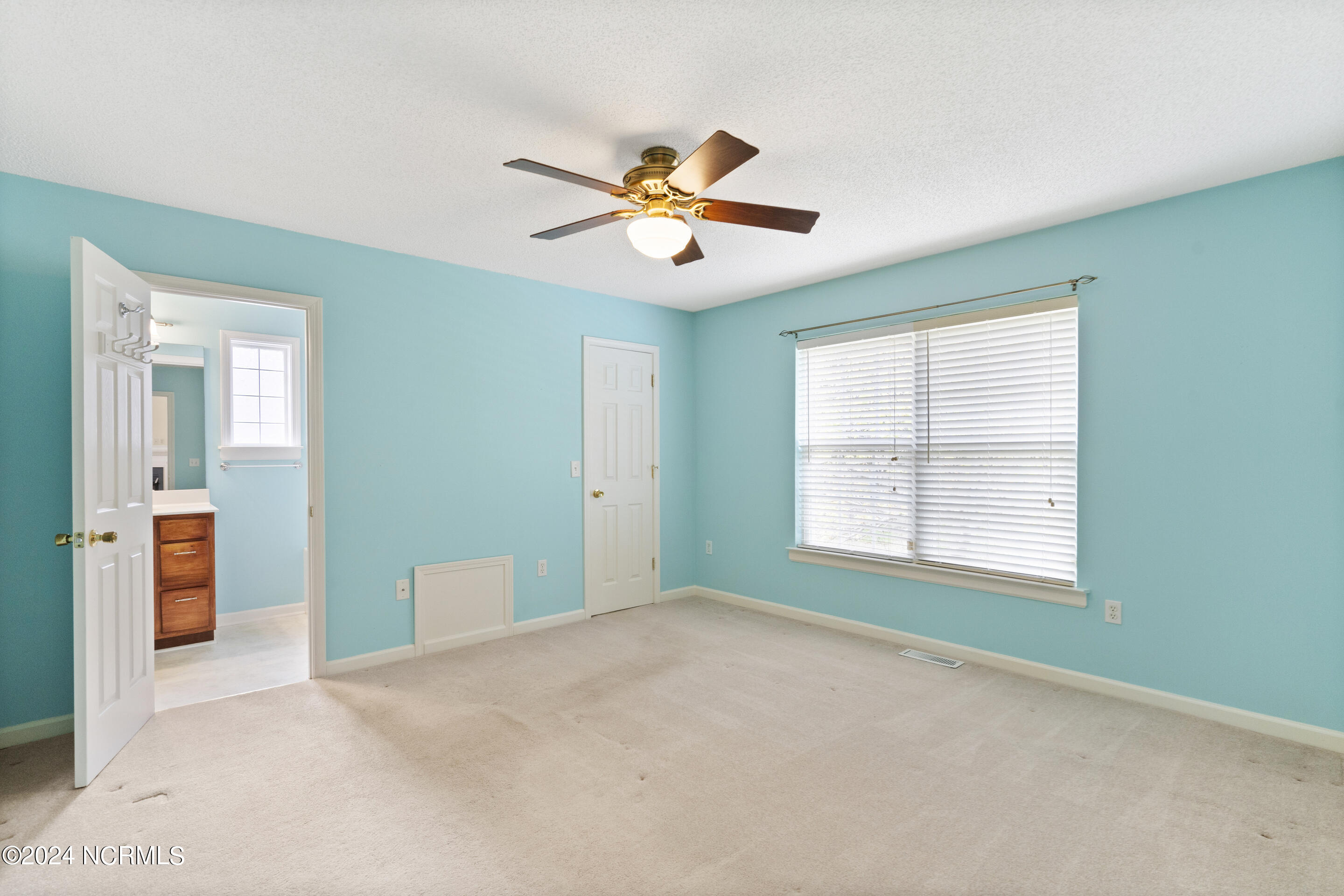 413 Ridge Road Wilmington, NC 28412 - Photo 9 of 37 mls-DSC08646