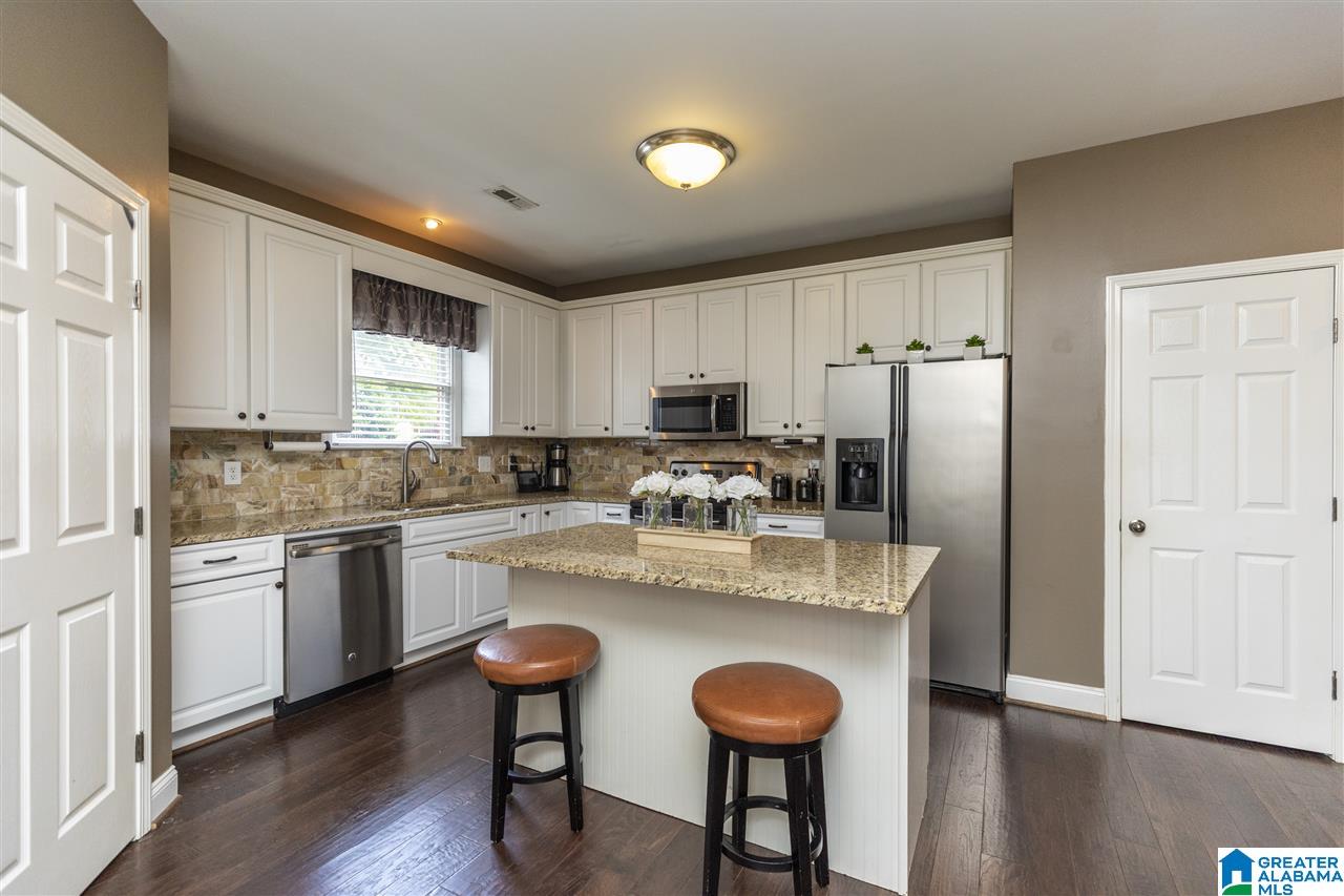 5828 Waterstone Point Birmingham, AL 35244 - Photo 7 of 31