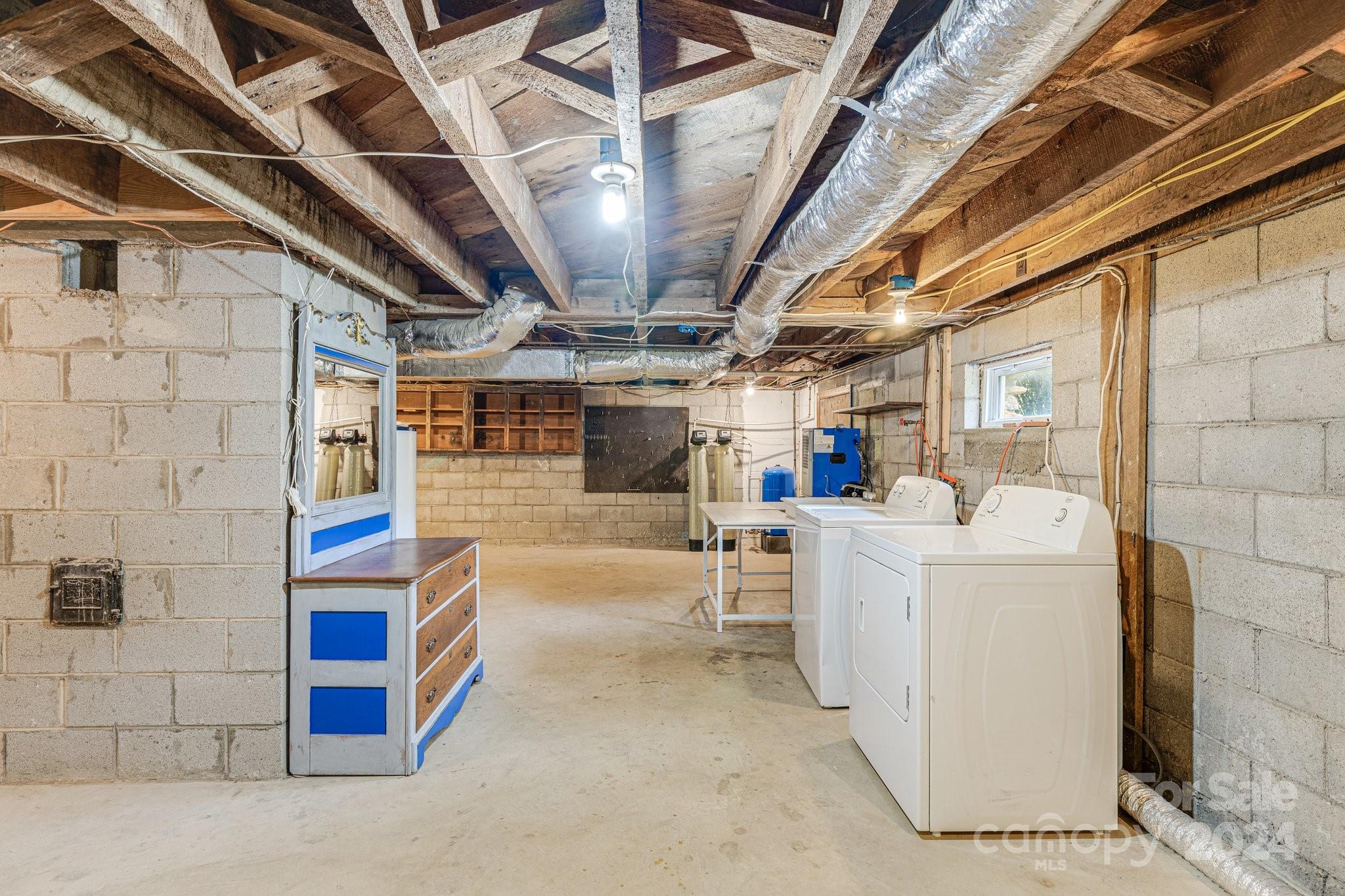 301 South Fork Road Marshall, NC 28753 - Photo 31 of 48 Gallery Image 31