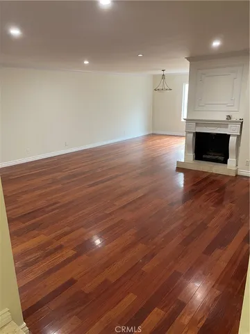 $795,000 | 9637 Via Rimini, Burbank, CA 91504