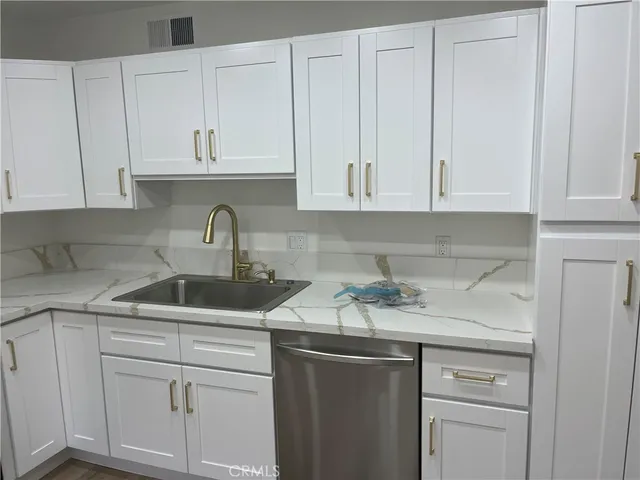 $795,000 | 9637 Via Rimini, Burbank, CA 91504