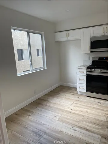 $795,000 | 9637 Via Rimini, Burbank, CA 91504