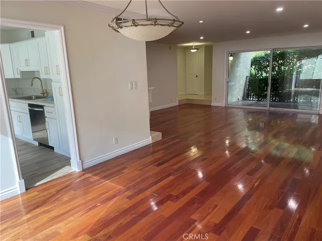 $795,000 | 9637 Via Rimini, Burbank, CA 91504