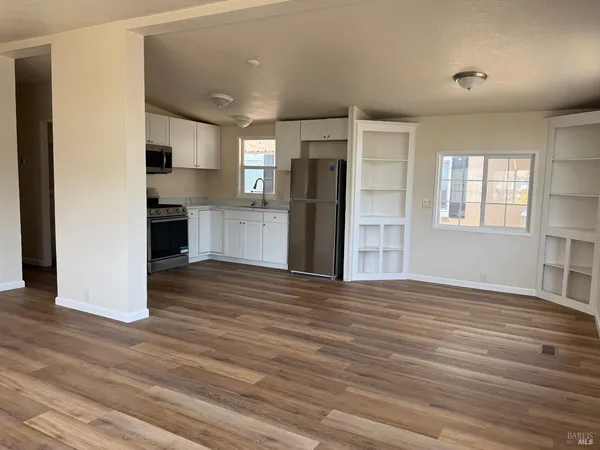 $124,900 | 220 Pear Lane, Santa Rosa, CA 95407