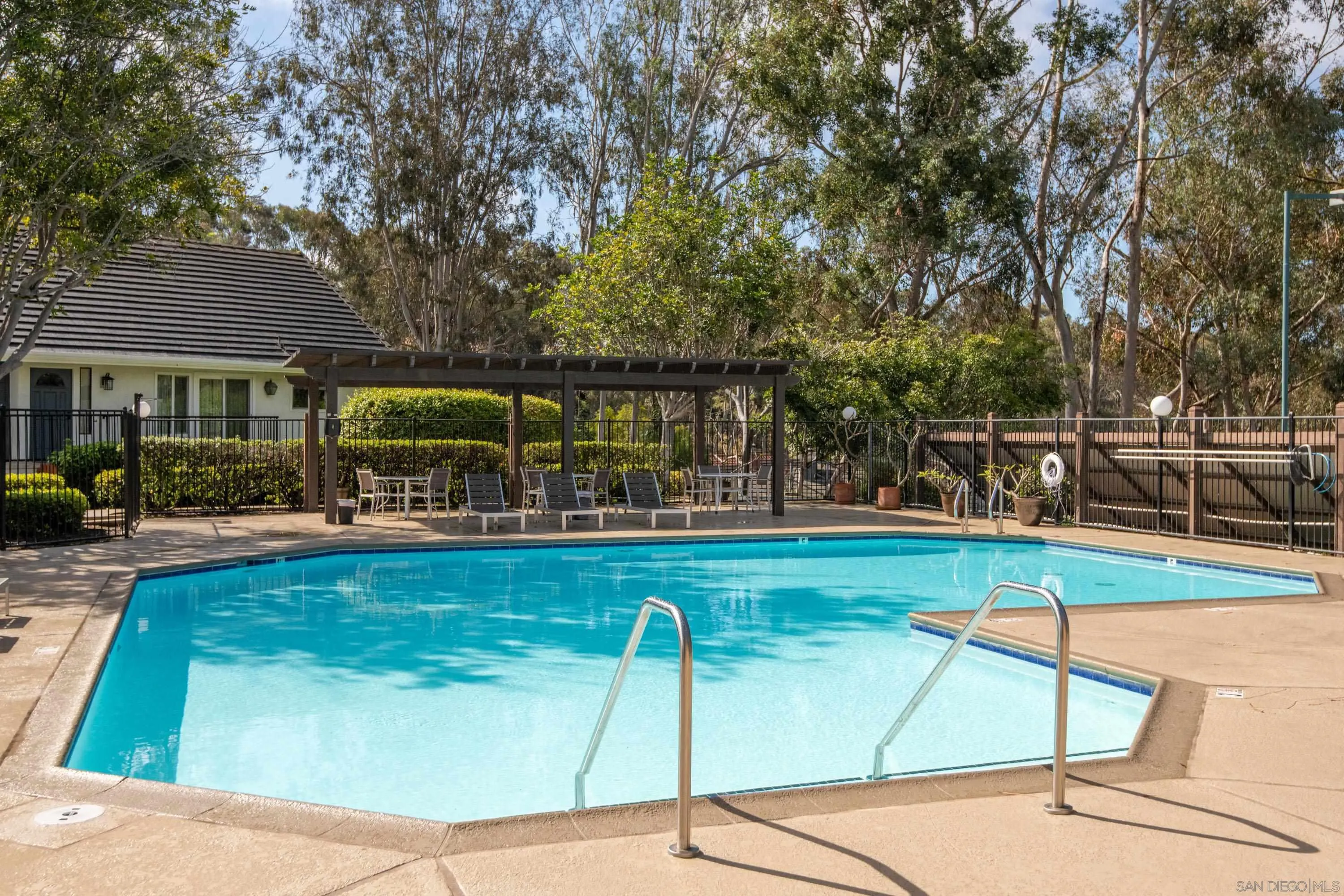 2794 Woodwind Road Carlsbad, CA 92008 - Photo 35 of 39 Gallery Image 35