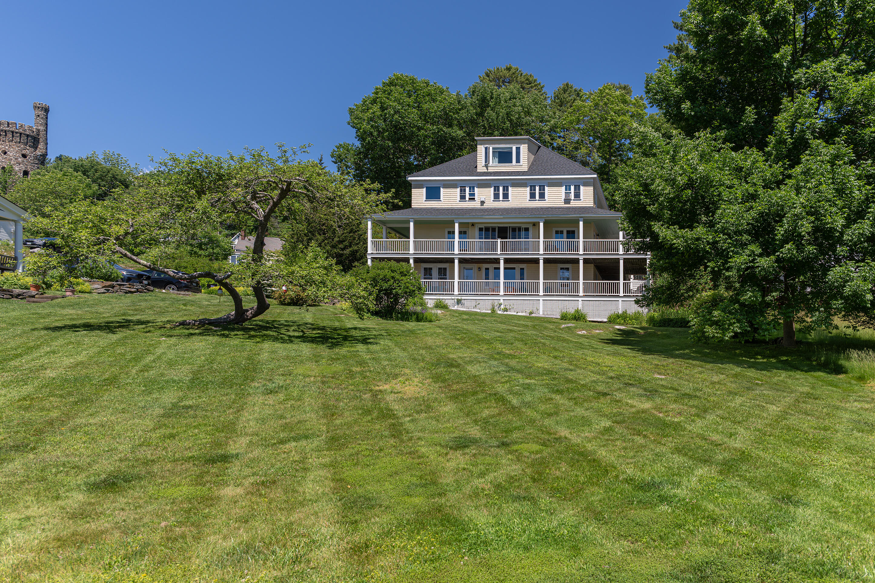 21 Harraseeket Road Freeport, ME 04032 - Photo 2 of 12 2.