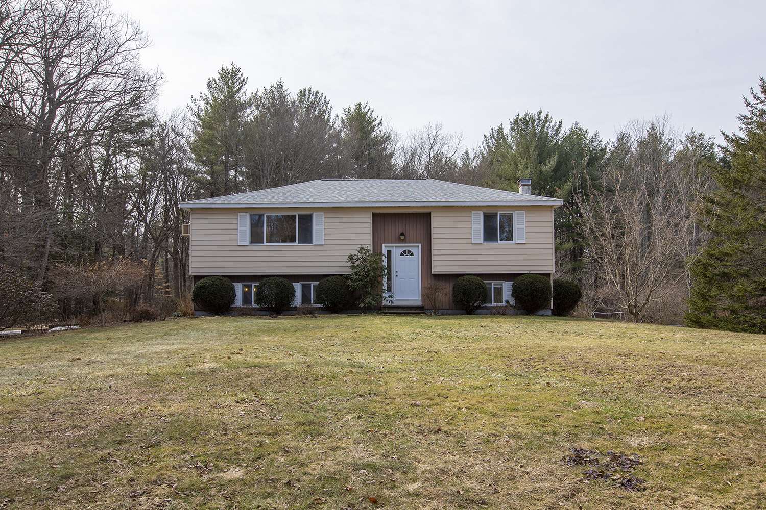 63 River Road Stratham, NH 03885 - Photo 1 of 35