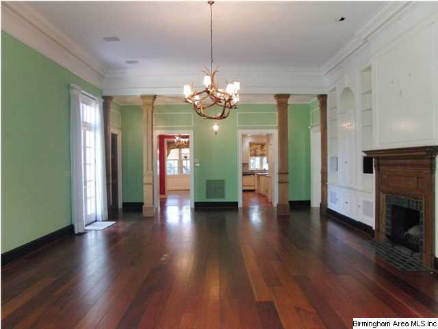 2716 Southwood Road Birmingham, AL 35223 - Photo 5 of 30