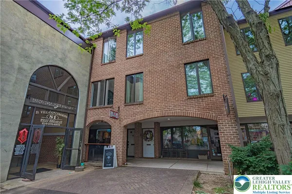 $2,690 | 77 West Broad Street, Unit 18, Bethlehem, PA 18018