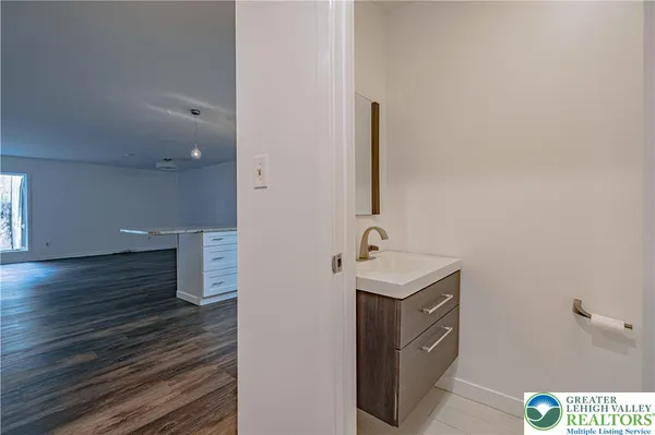 $2,690 | 77 West Broad Street, Unit 18, Bethlehem, PA 18018