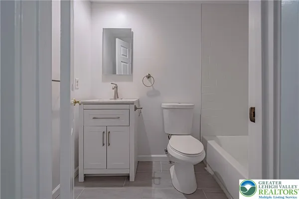 $2,690 | 77 West Broad Street, Unit 18, Bethlehem, PA 18018