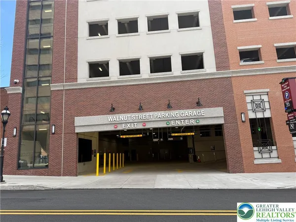 $2,690 | 77 West Broad Street, Unit 18, Bethlehem, PA 18018