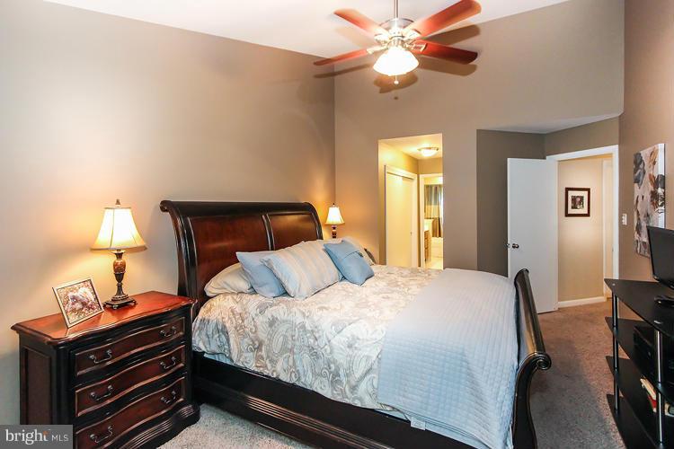 1586 Brass Lantern Way Reston, VA 20194 - Photo 20 of 29 Bedroom (Master)