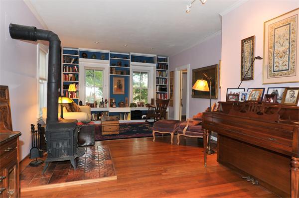 11 Ely Road Arlington, MA 02476 - Photo 5 of 27