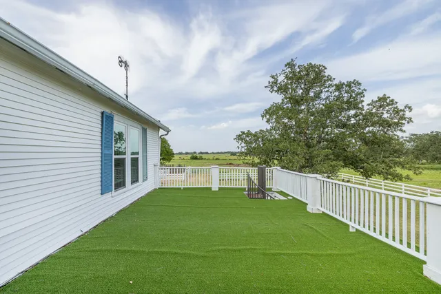 $1,700,000 | 7344 Farm To Market Road 1291, Fayetteville, TX 78940