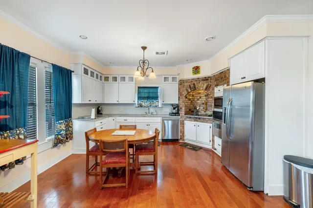 $1,700,000 | 7344 Farm To Market Road 1291, Fayetteville, TX 78940