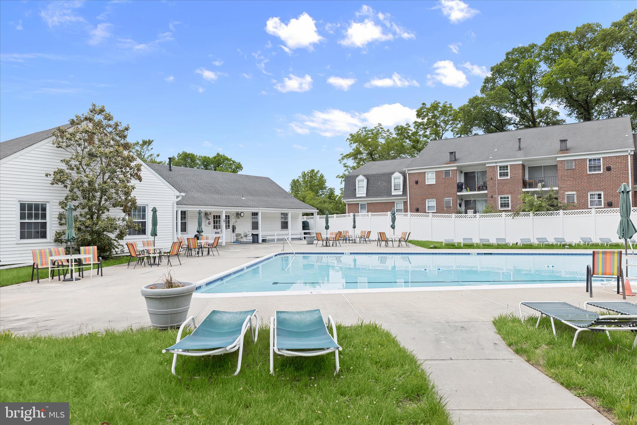 351 Homeland Southway, Unit 3D Baltimore, MD 21212 - Photo 24 of 29 Community Pool