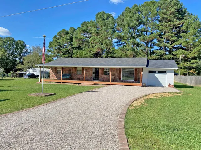 $214,900 | 160 Clement Drive, Savannah, TN 38372
