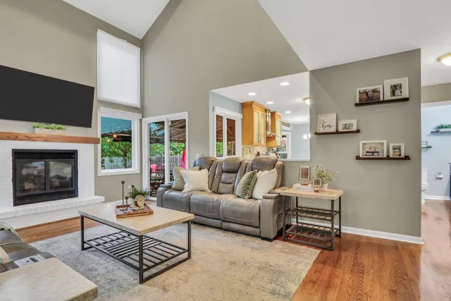 $470,000 | 6183 Old Farm Lane, Gurnee, IL 60031