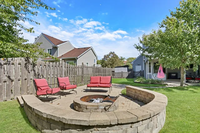 $470,000 | 6183 Old Farm Lane, Gurnee, IL 60031