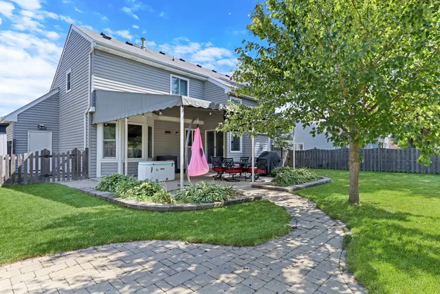 $470,000 | 6183 Old Farm Lane, Gurnee, IL 60031