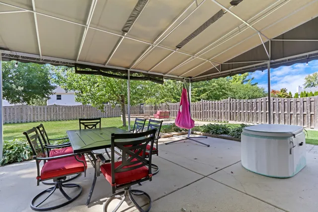 $470,000 | 6183 Old Farm Lane, Gurnee, IL 60031