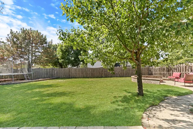 $470,000 | 6183 Old Farm Lane, Gurnee, IL 60031