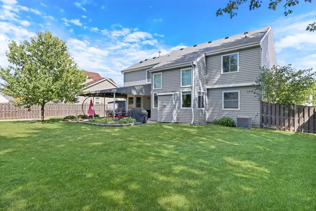 $470,000 | 6183 Old Farm Lane, Gurnee, IL 60031