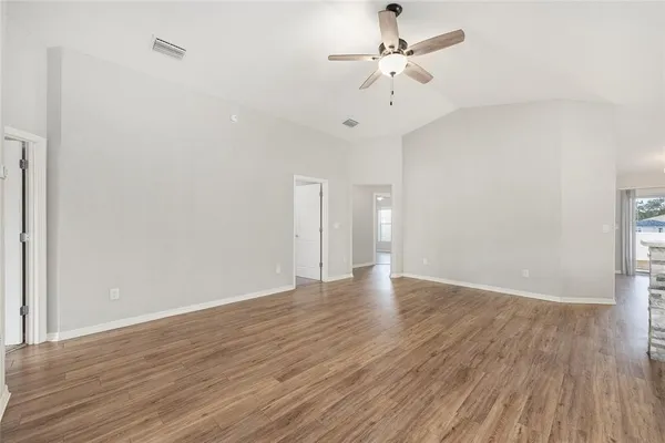 $285,000 | 9074 Southeast 47th Court Road, Ocala, FL 34480