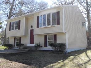 12 Skagerrak Road Charlestown, RI 02813 - Photo 2 of 8