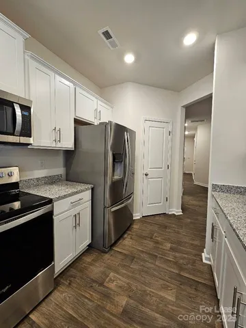 $1,895 | 8017 Murray Branch Drive, Charlotte, NC 28216