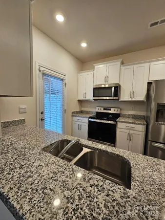 $1,800 | 8017 Murray Branch Drive, Charlotte, NC 28216
