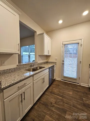 $1,895 | 8017 Murray Branch Drive, Charlotte, NC 28216