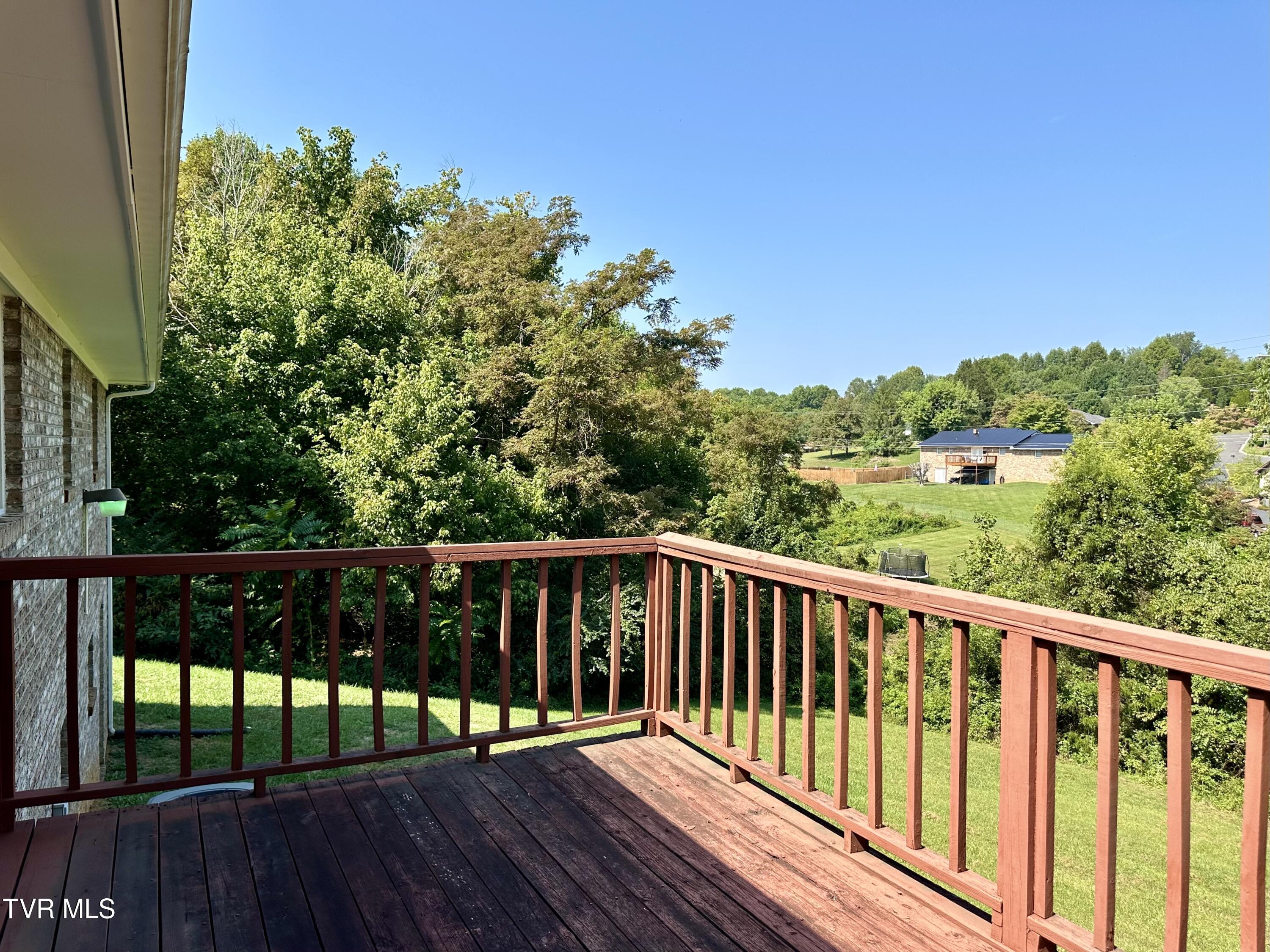 291 River Road Bluff City, TN 37618 - Photo 12 of 26 IMG_6821