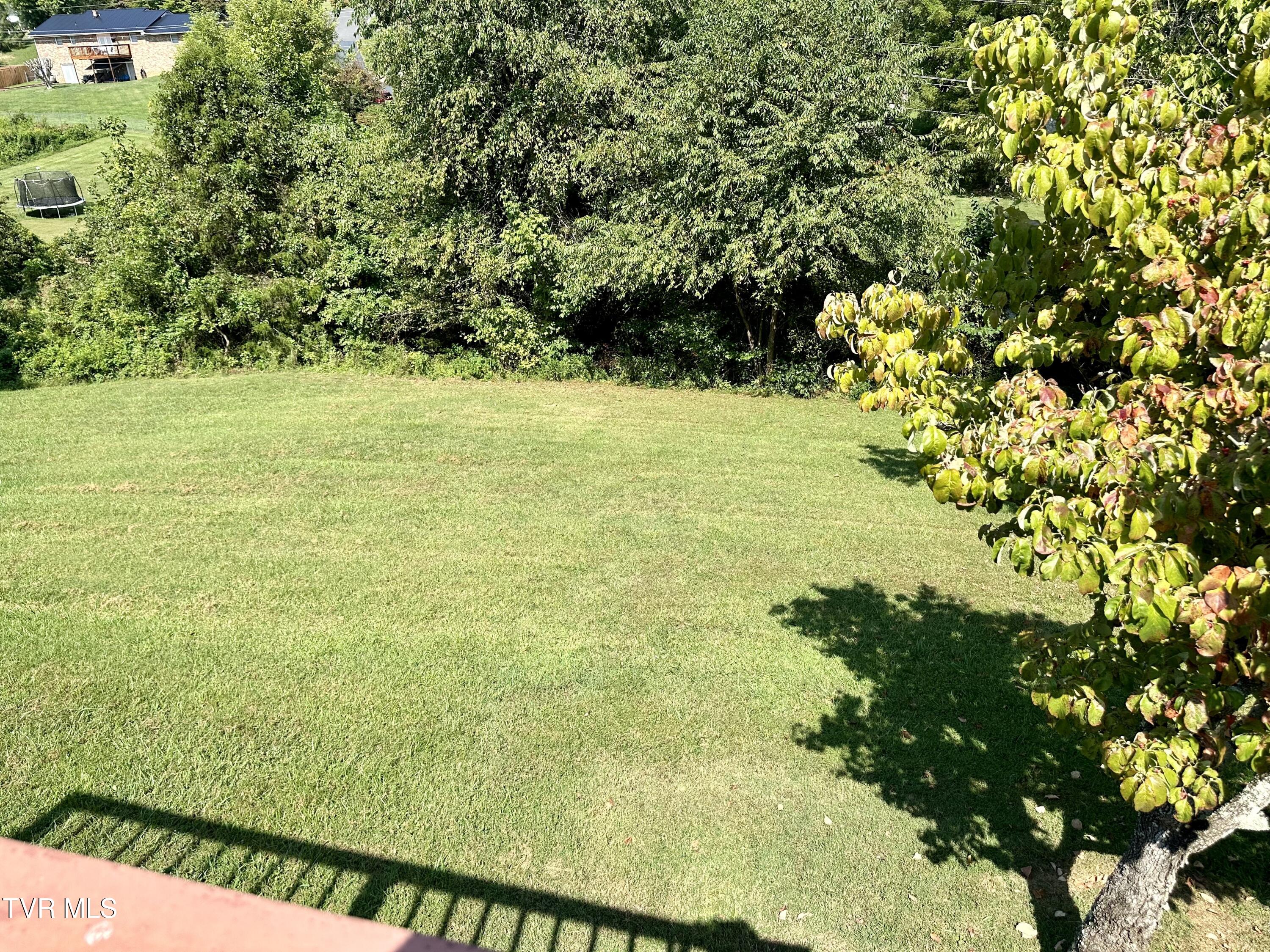 291 River Road Bluff City, TN 37618 - Photo 14 of 26 IMG_6822