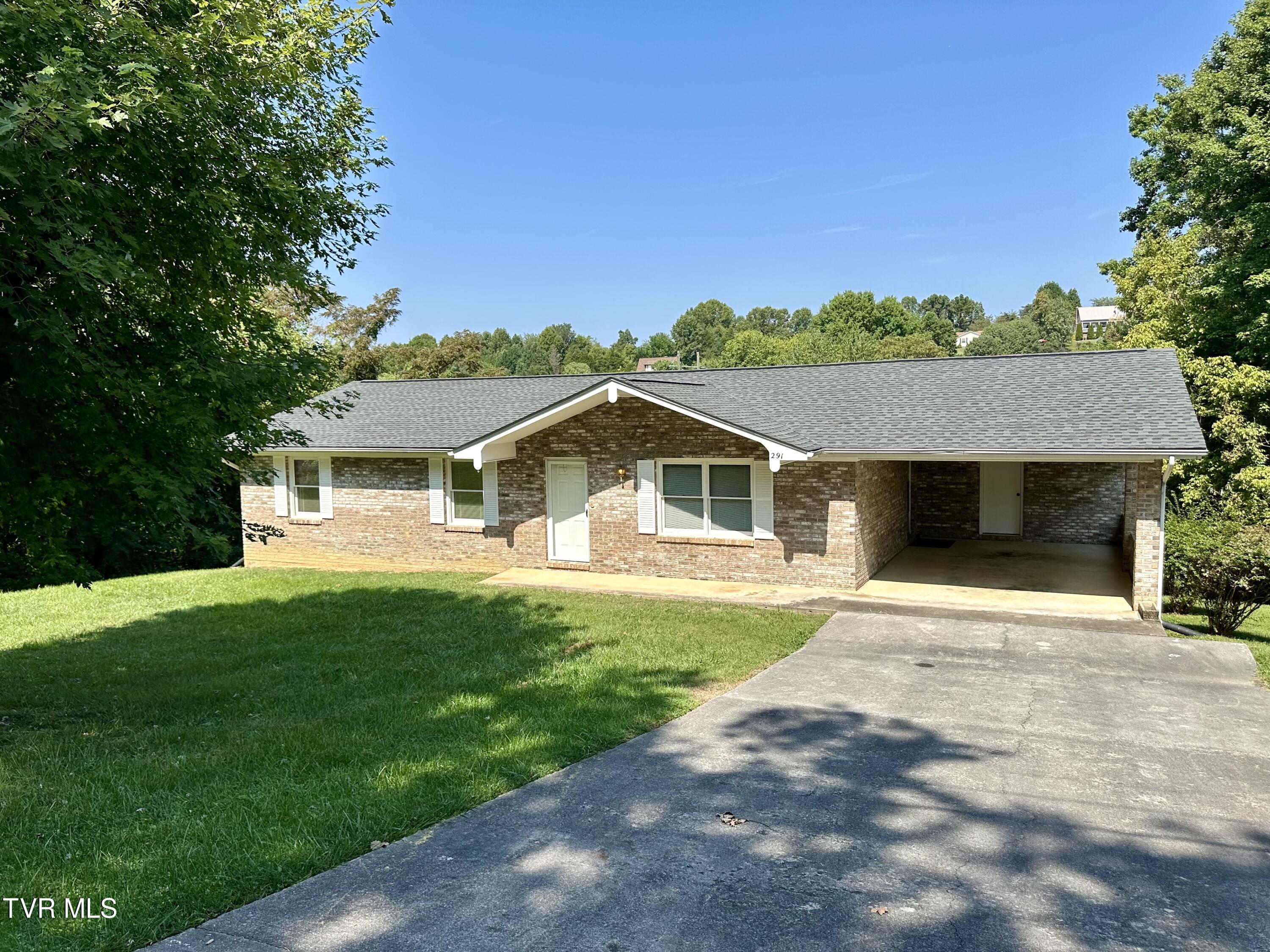 291 River Road Bluff City, TN 37618 - Photo 5 of 26 IMG_6839