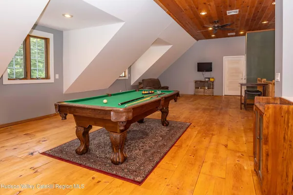 $950,000 | 45 Sunset View Drive, Saugerties, NY 12477