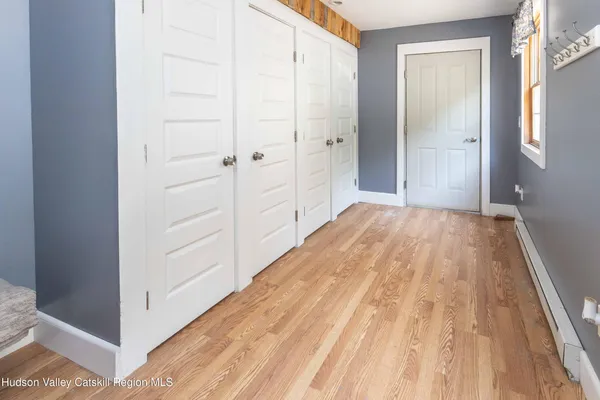 $950,000 | 45 Sunset View Drive, Saugerties, NY 12477