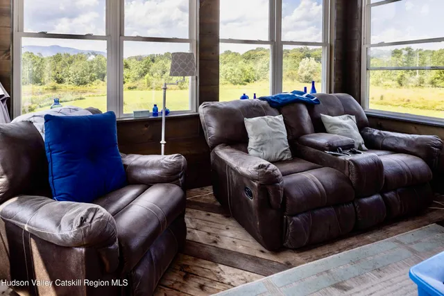 $999,000 | 45 Sunset View Drive, Saugerties, NY 12477