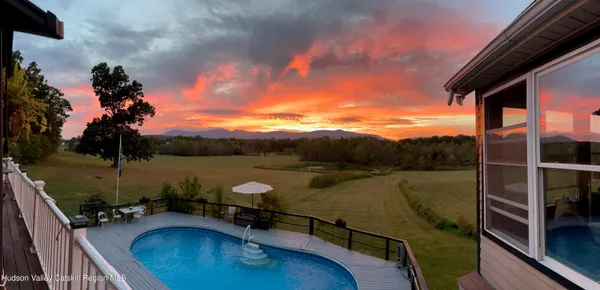 $950,000 | 45 Sunset View Drive, Saugerties, NY 12477