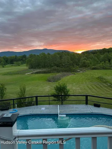 $999,000 | 45 Sunset View Drive, Saugerties, NY 12477