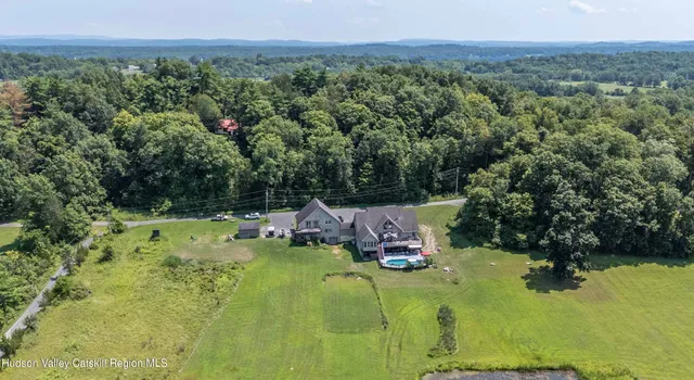 $999,000 | 45 Sunset View Drive, Saugerties, NY 12477