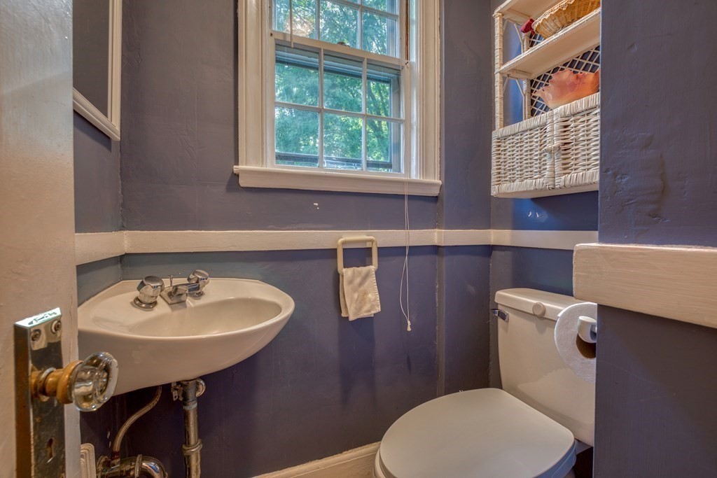 24 Martin Road Wellesley, MA 02481 - Photo 15 of 25
