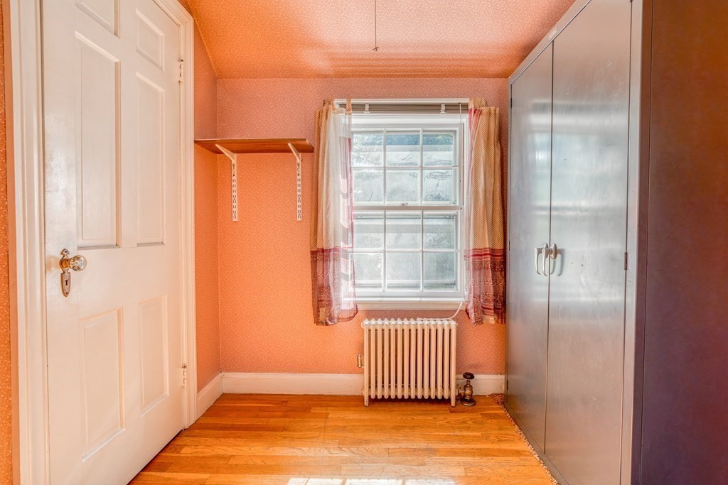 24 Martin Road Wellesley, MA 02481 - Photo 18 of 25