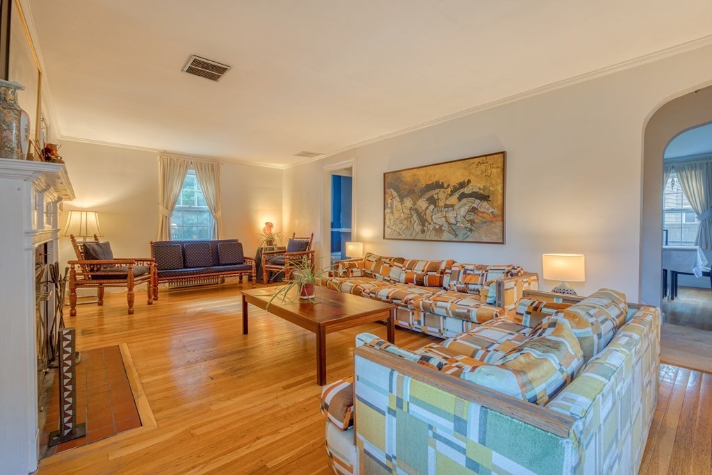 24 Martin Road Wellesley, MA 02481 - Photo 3 of 25