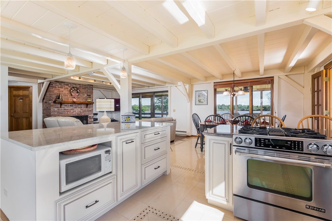 128 Clearview Road Charlestown, RI 02813 - Photo 8 of 34