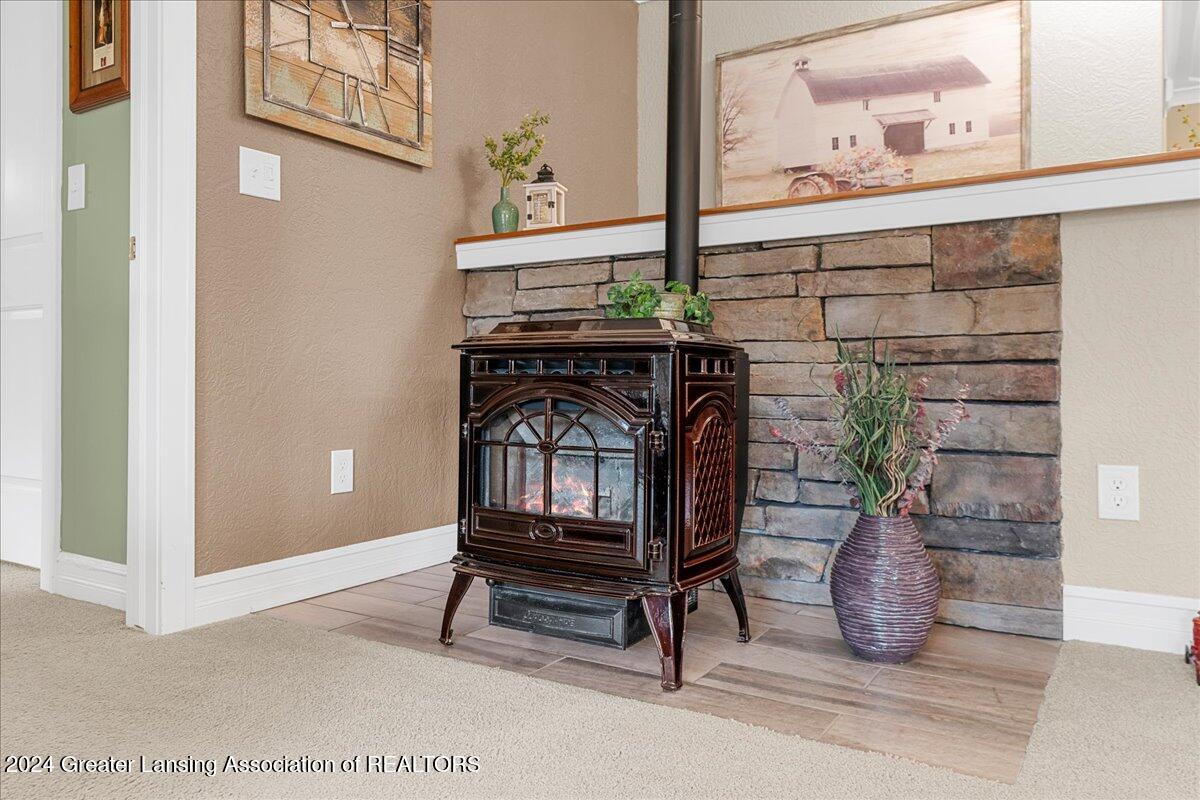 14750 Robson Road Bath, MI 48808 - Photo 11 of 41 31-Media Jett - 29