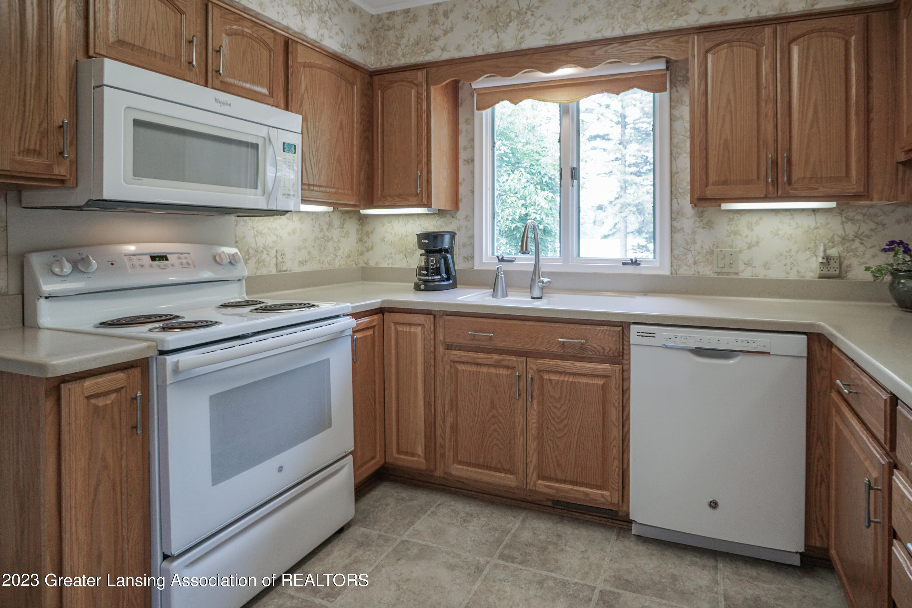 5825 Green Road Haslett, MI 48840 - Photo 19 of 68 5825 Green Rd, Haslett, MI-21